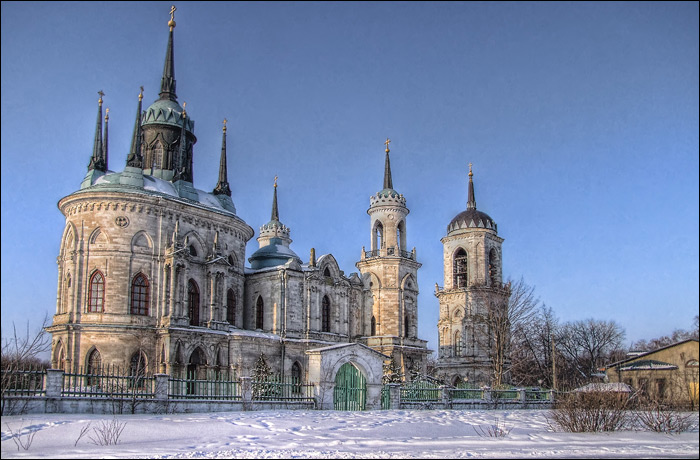 Церковь в быково в готическом стиле фото